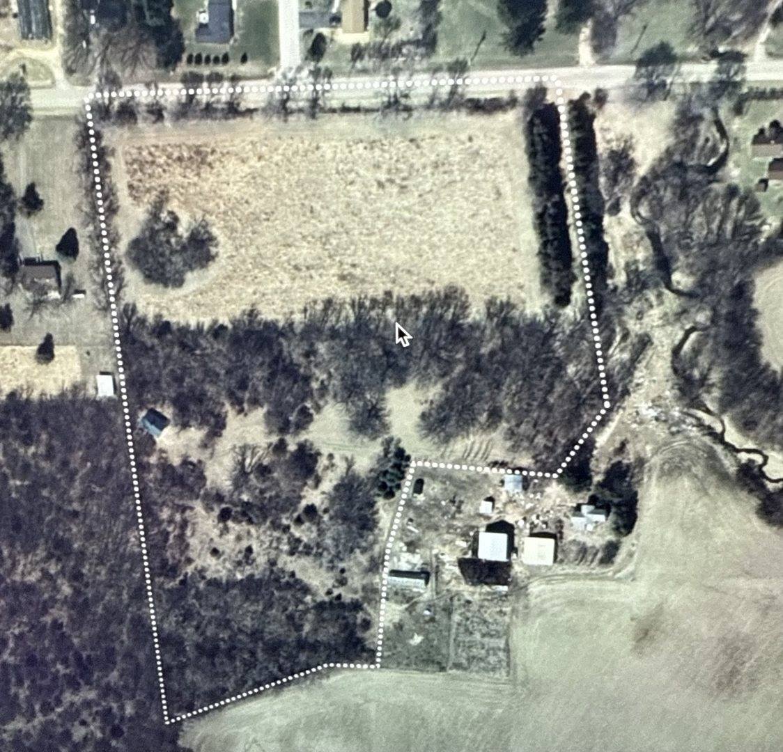 1441 West Fairview Road, Freeport, IL 61032