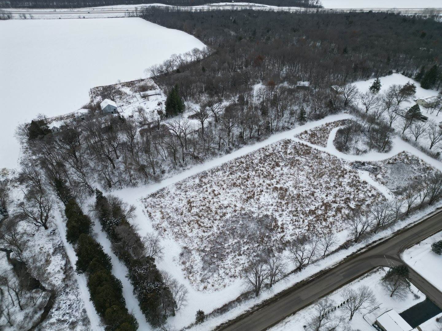 1441 West Fairview Road, Freeport, IL 61032