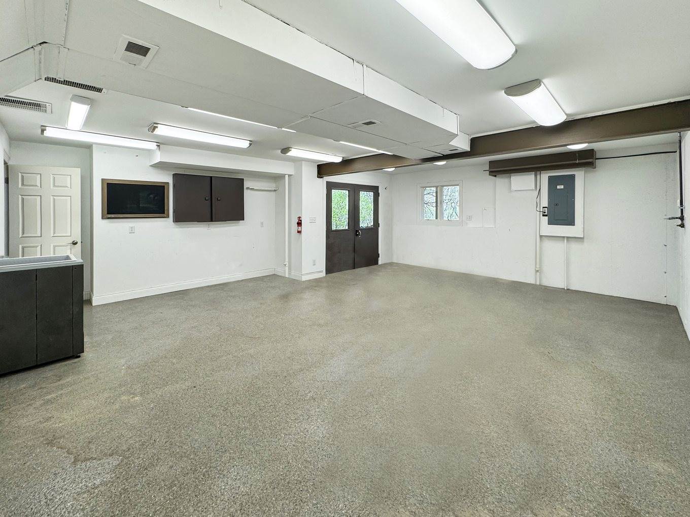 1669 Barberry Circle, Freeport, IL 61032