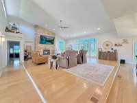 1669 Barberry Circle, Freeport, IL 61032