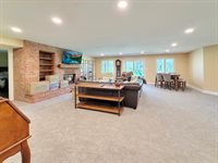 1669 Barberry Circle, Freeport, IL 61032
