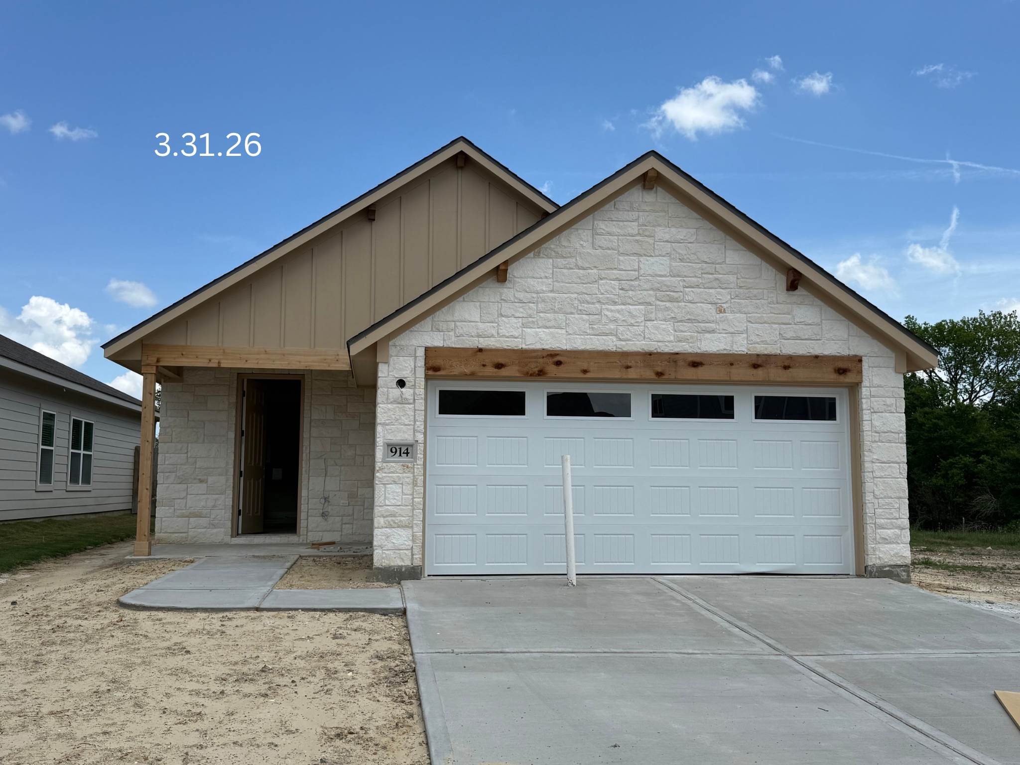 914 Fork Ct, College Station, TX 77845