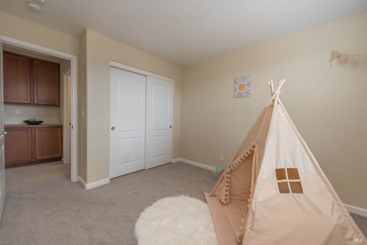2385 Vera Drive, Santa Rosa, CA 95403