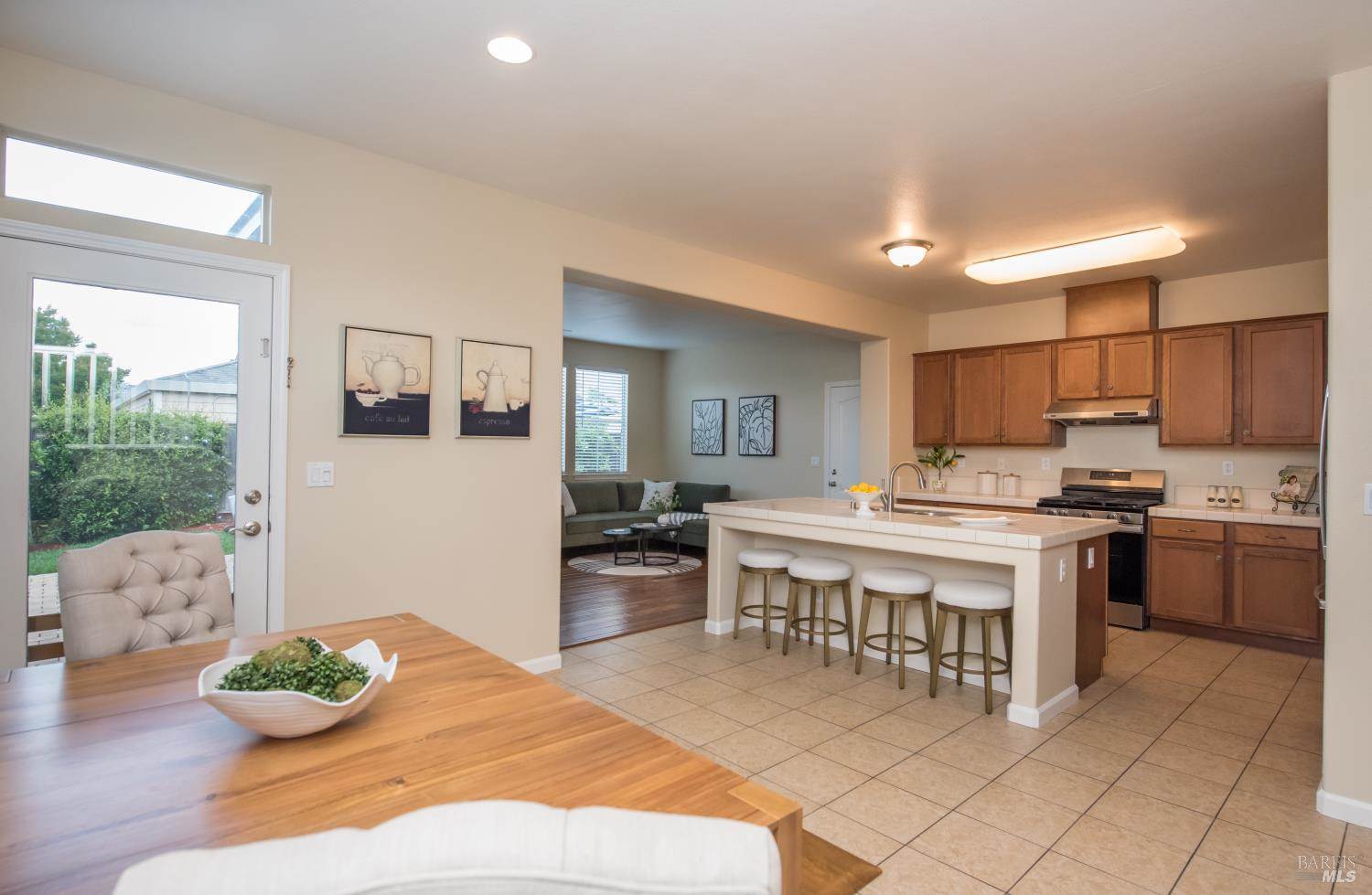 2385 Vera Drive, Santa Rosa, CA 95403