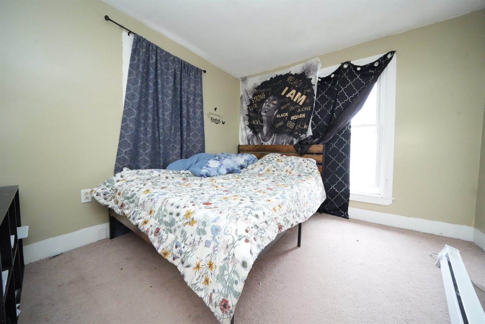 25 Margin Street, Orono, ME 04473