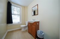 25 Margin Street, Orono, ME 04473