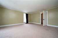 25 Margin Street, Orono, ME 04473