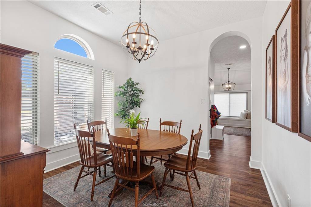 1725 Purple Martin Cove, College Station, TX 77845