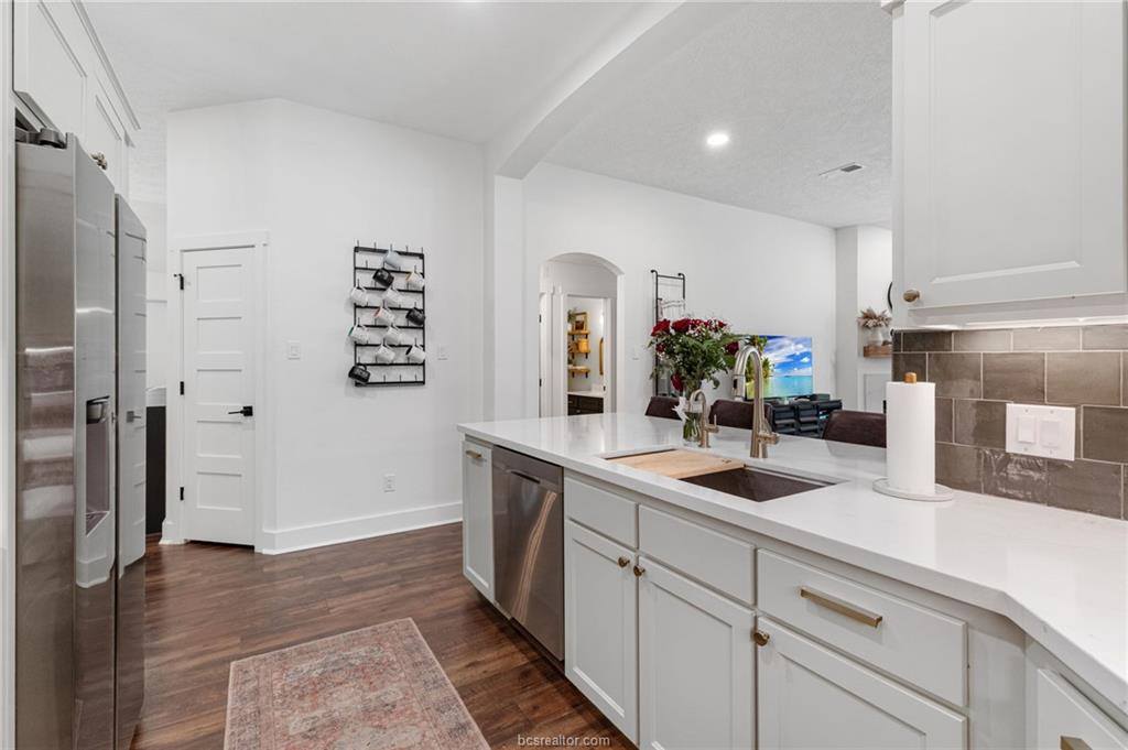 1725 Purple Martin Cove, College Station, TX 77845