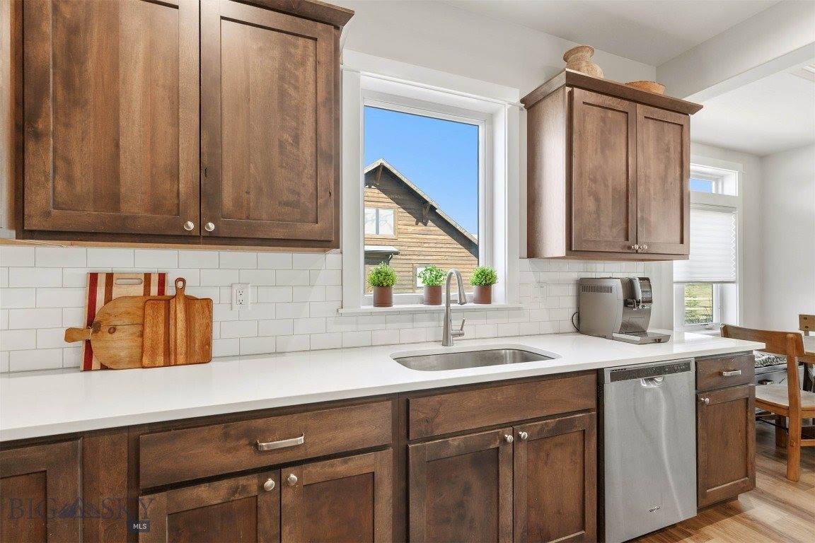 897 White Horse Loop, Bozeman, MT 59718