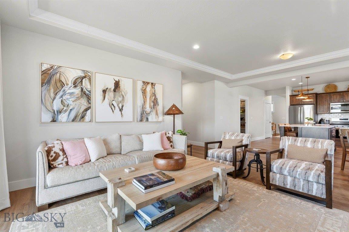897 White Horse Loop, Bozeman, MT 59718