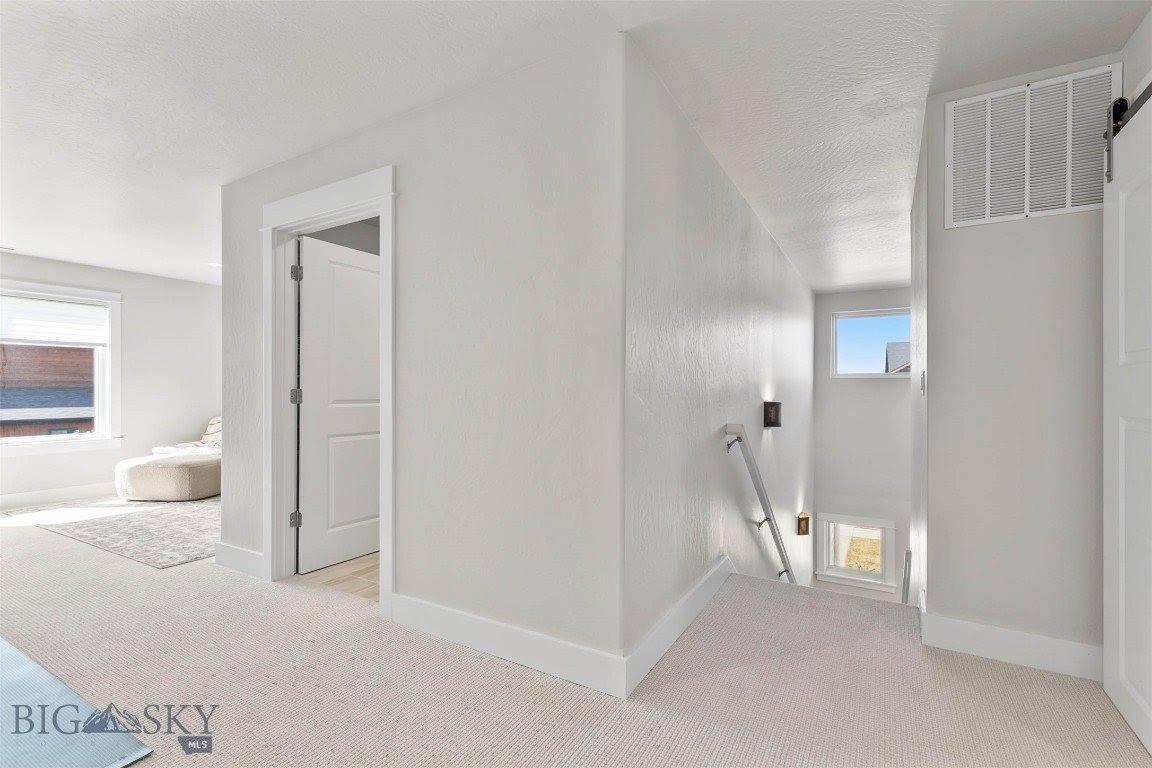 897 White Horse Loop, Bozeman, MT 59718