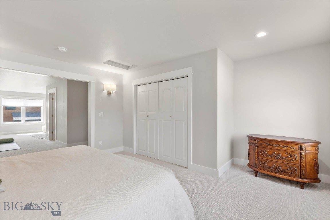 897 White Horse Loop, Bozeman, MT 59718