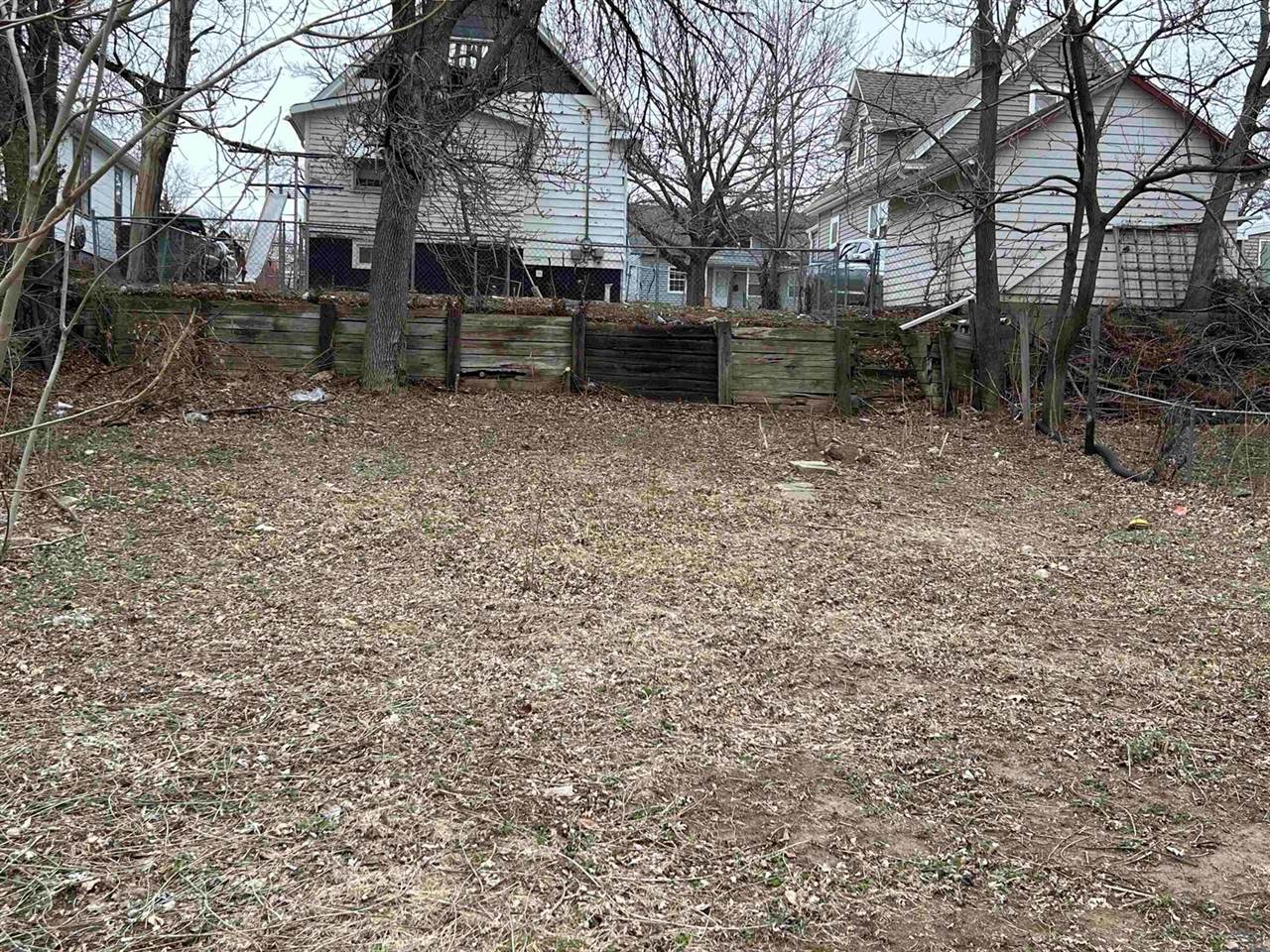 1213 S Helen St, Sioux City, IA 51106