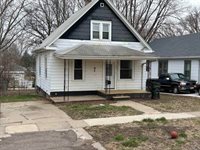 1213 S Helen St, Sioux City, IA 51106