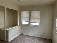 1213 S Helen St, Sioux City, IA 51106