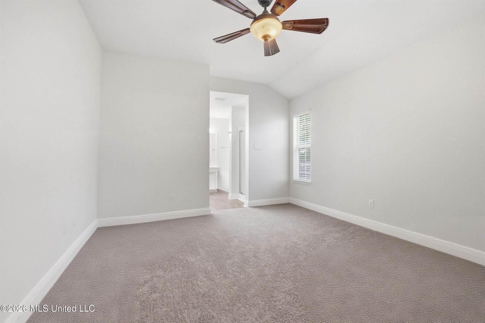 11047 Oakcrest Drive, D'Iberville, MS 39540