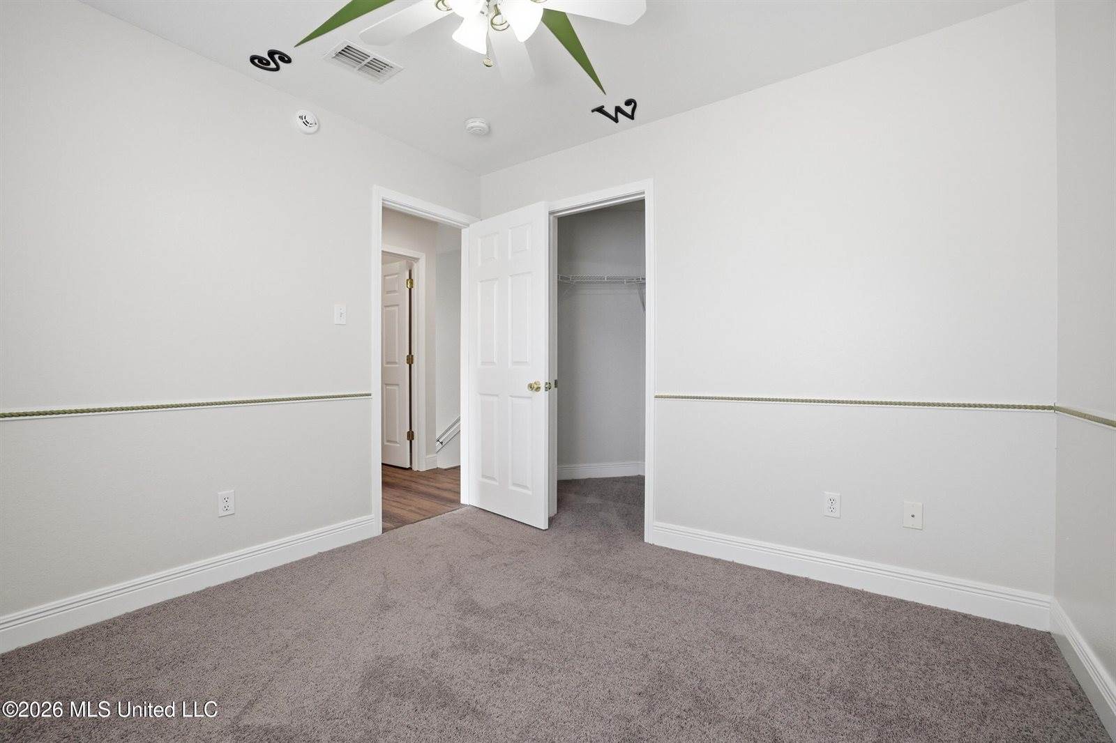 11047 Oakcrest Drive, D'Iberville, MS 39540