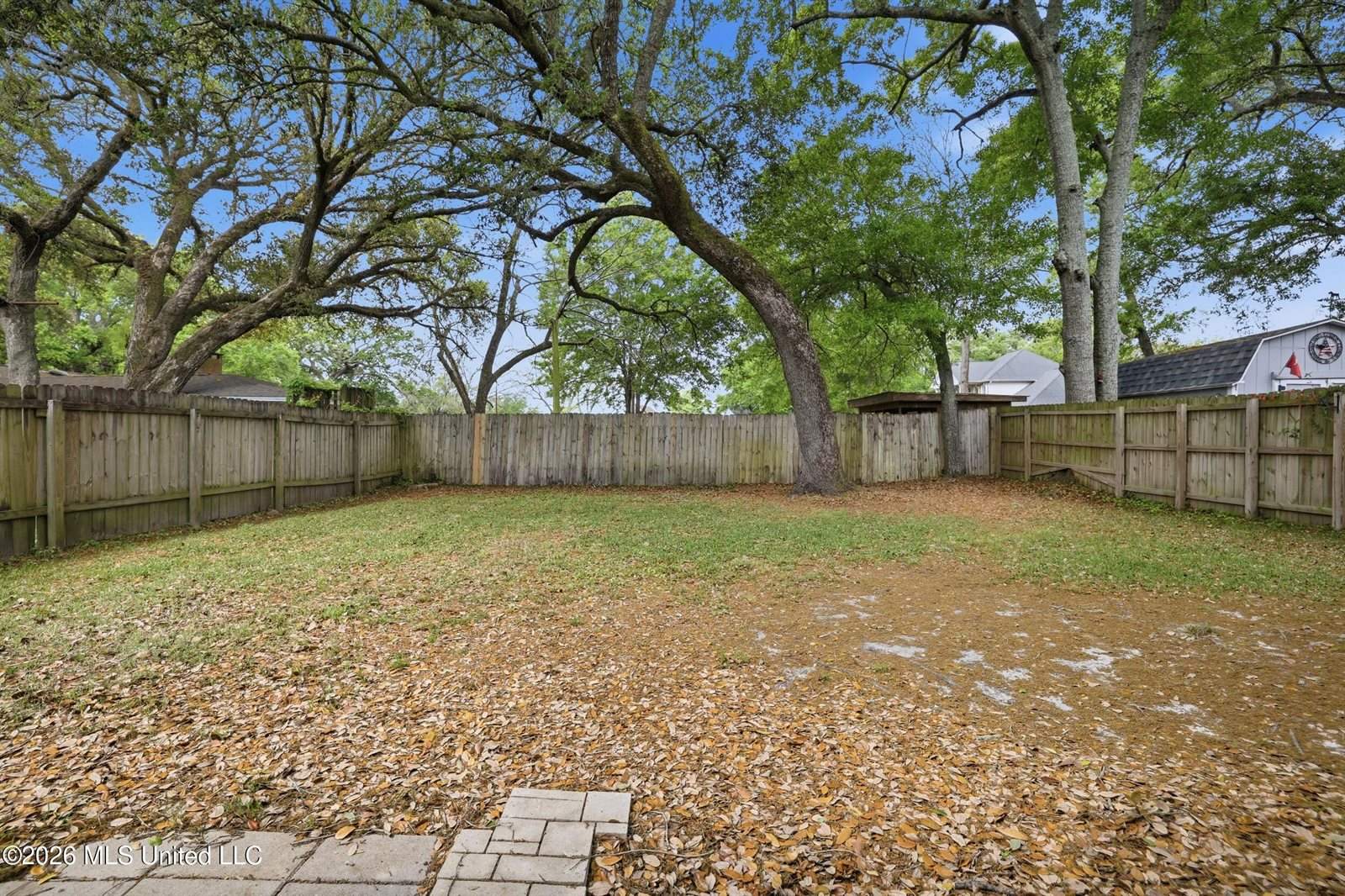 11047 Oakcrest Drive, D'Iberville, MS 39540