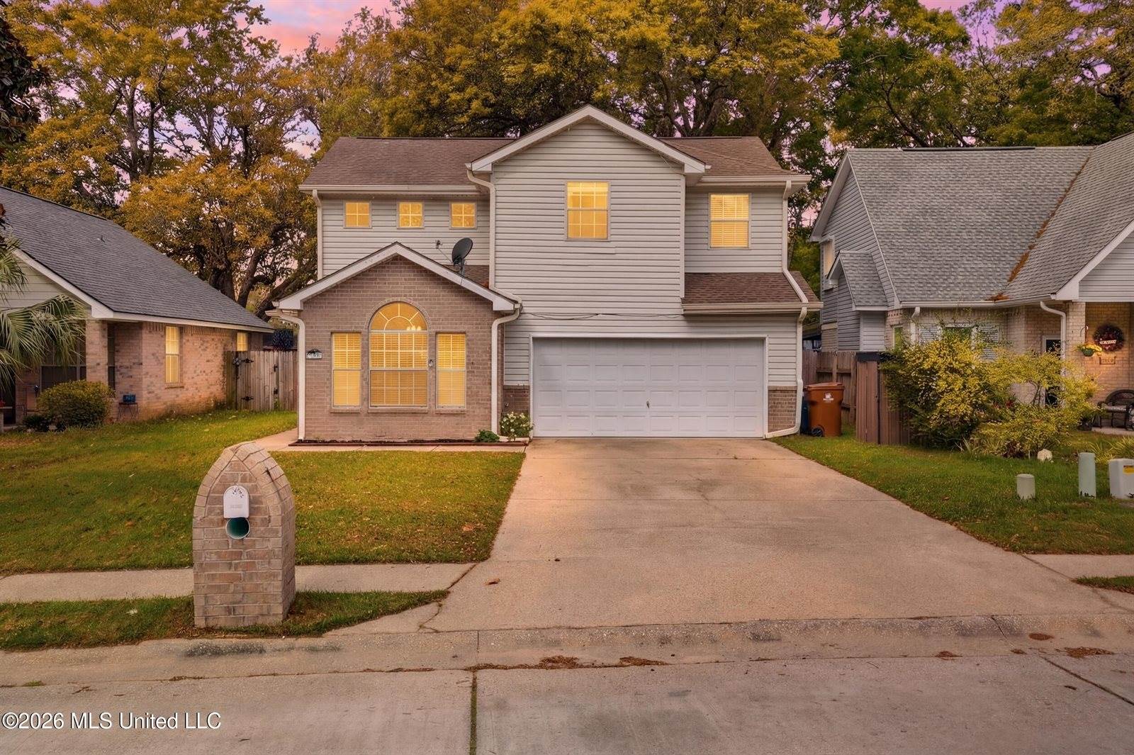 11047 Oakcrest Drive, D'Iberville, MS 39540