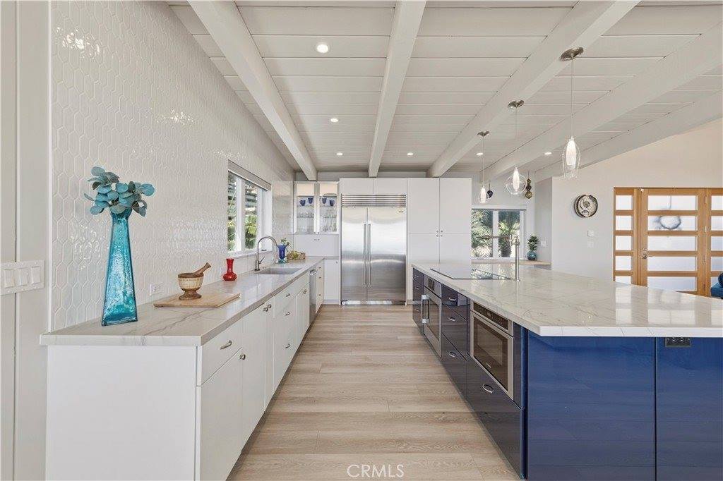 186 North Kalorama, Ventura, CA 93001