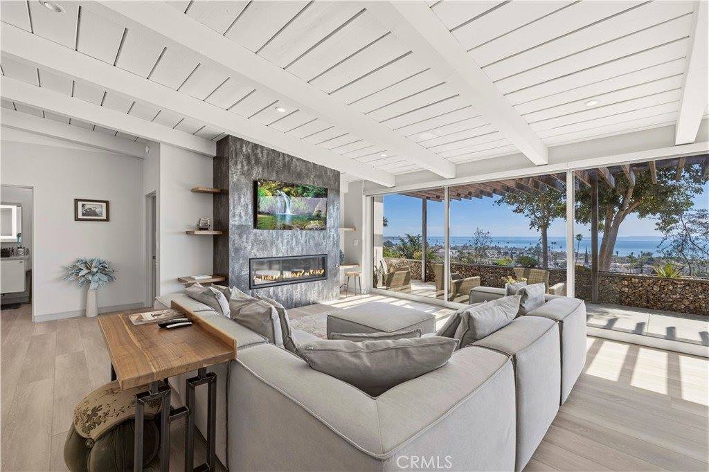 186 North Kalorama, Ventura, CA 93001