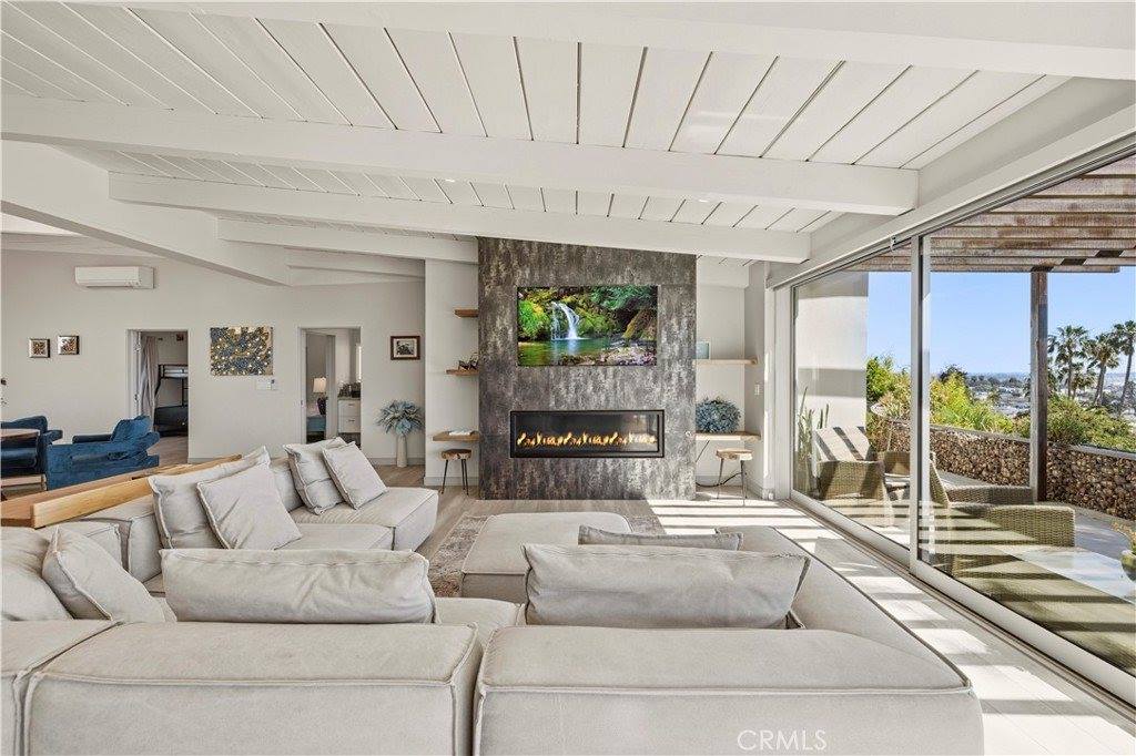 186 North Kalorama, Ventura, CA 93001