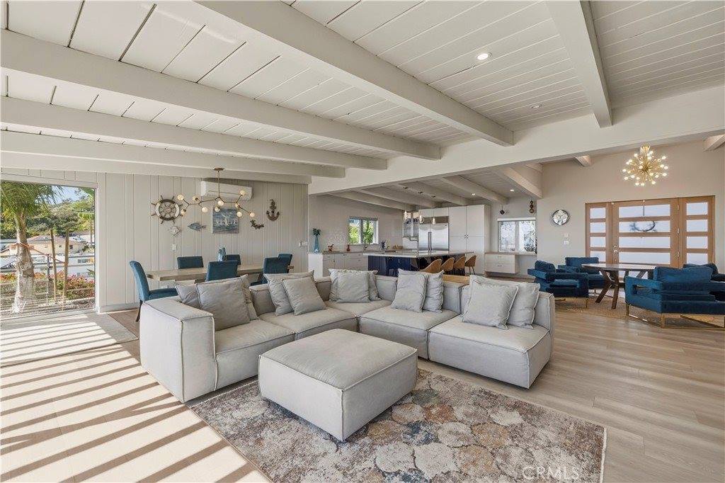 186 North Kalorama, Ventura, CA 93001