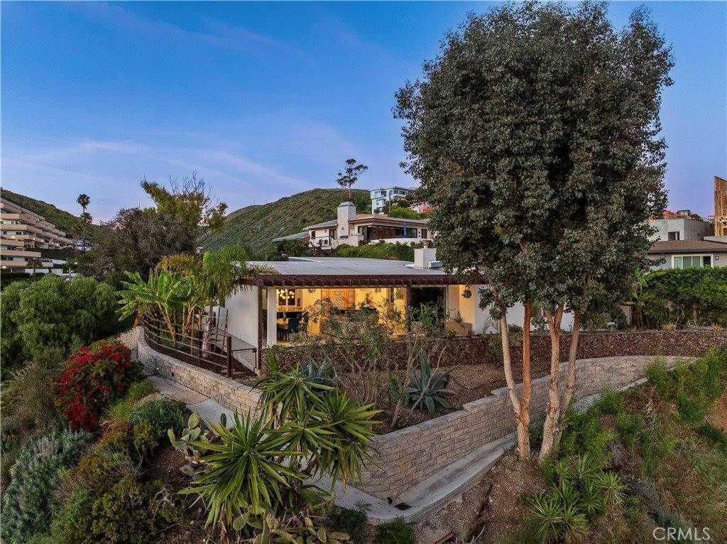 186 North Kalorama, Ventura, CA 93001