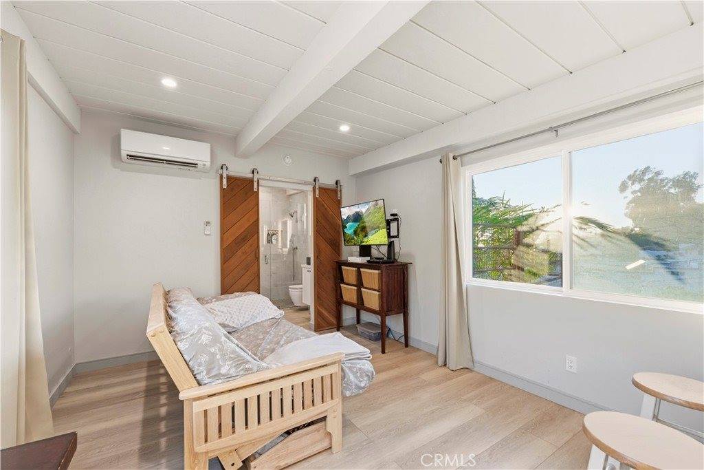 186 North Kalorama, Ventura, CA 93001