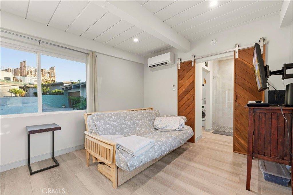 186 North Kalorama, Ventura, CA 93001