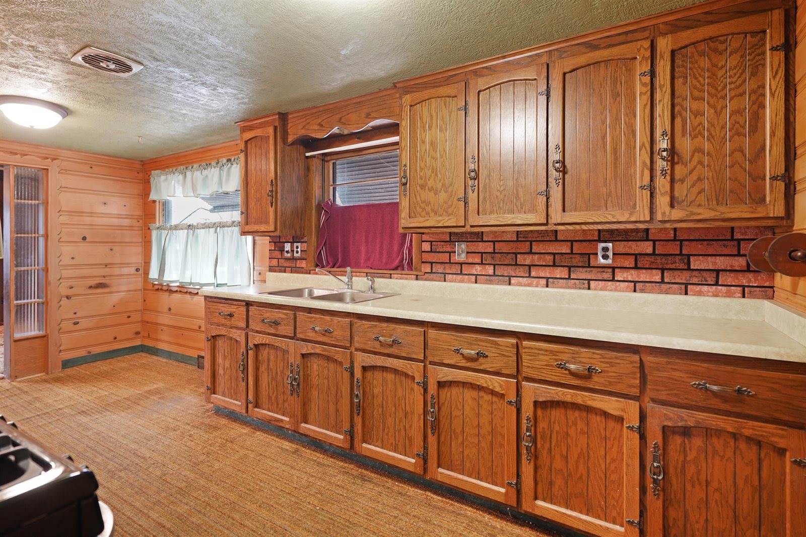 2844 Cozy Acres Rd, Mount Pleasant, WI 53406