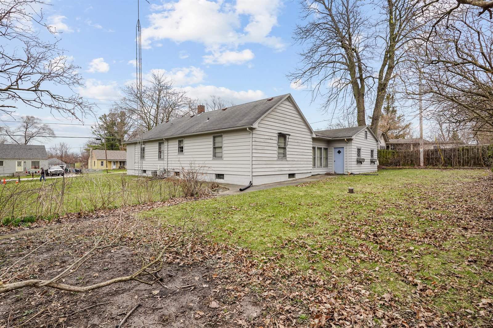 2844 Cozy Acres Rd, Mount Pleasant, WI 53406