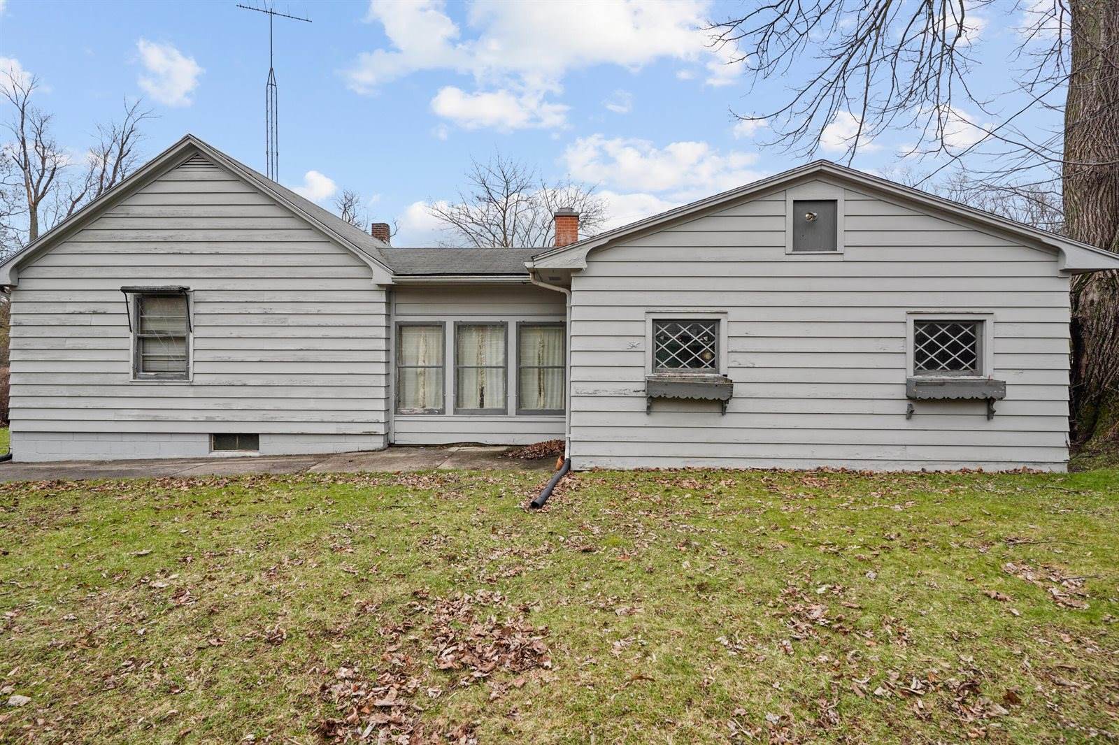 2844 Cozy Acres Rd, Mount Pleasant, WI 53406