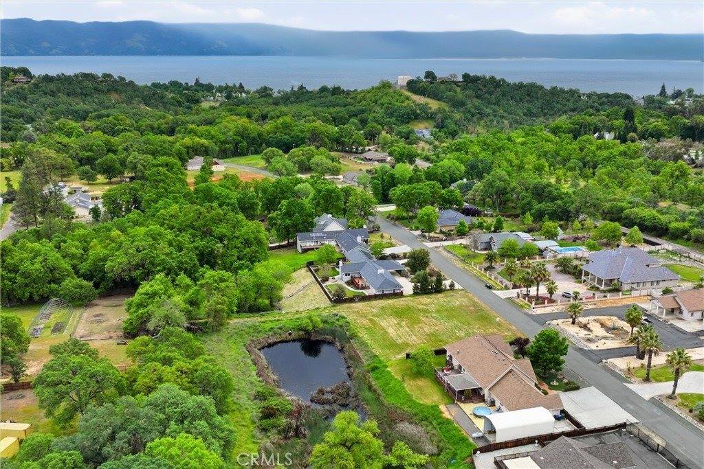 1100 Oak Park, Lakeport, CA 95453