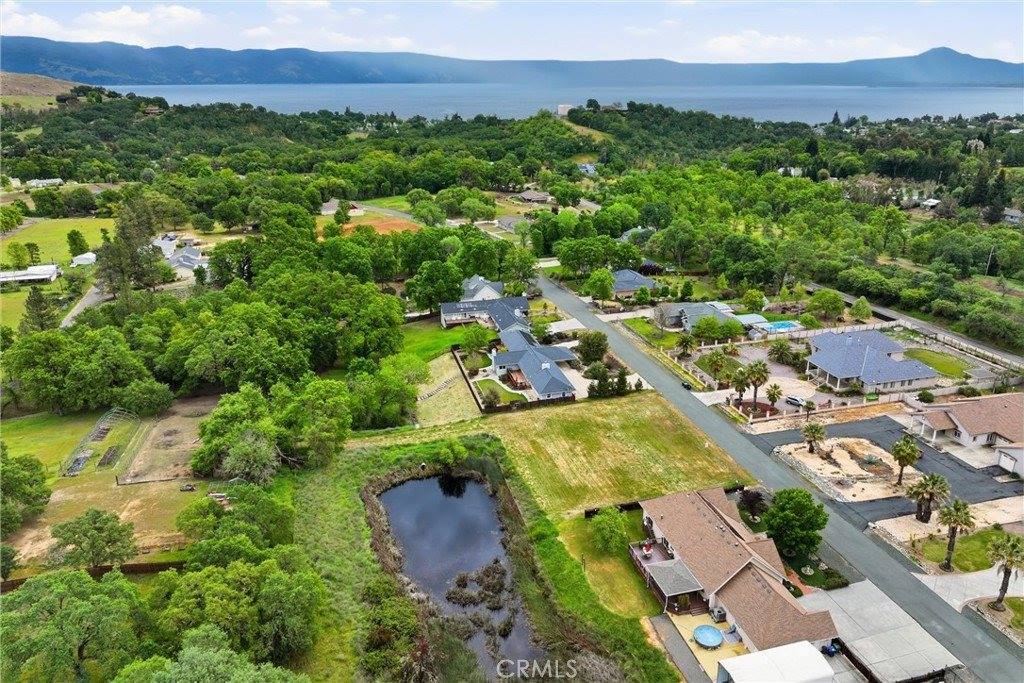 1100 Oak Park, Lakeport, CA 95453