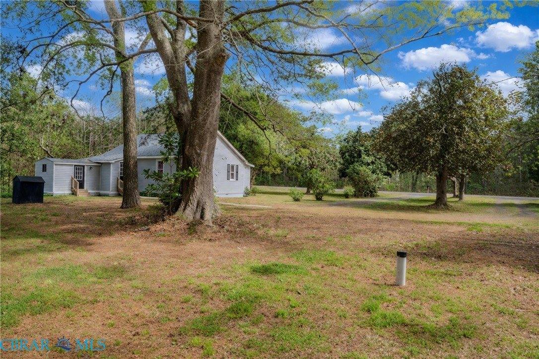 633 Fitchetts Wharf Road, Mathews, VA 23109