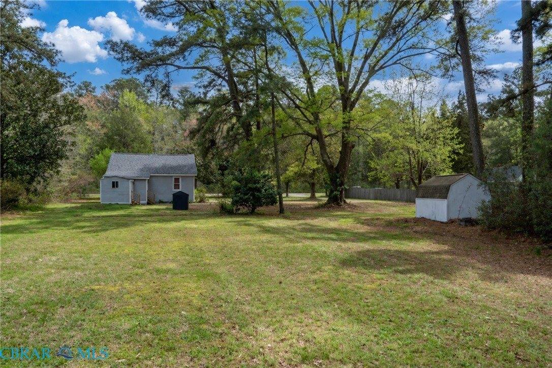 633 Fitchetts Wharf Road, Mathews, VA 23109