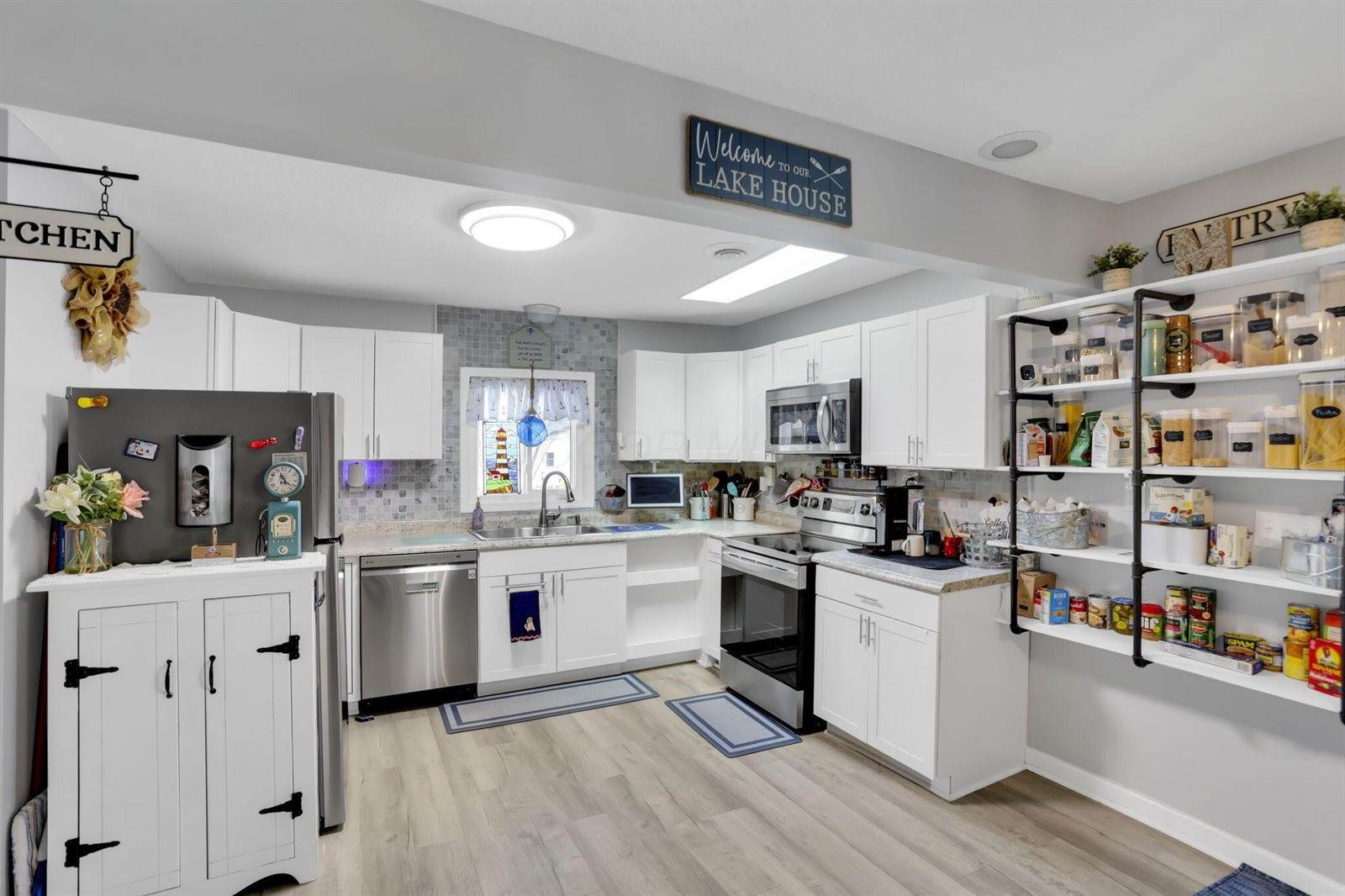 24 Maple Avenue, Thornville, OH 43076