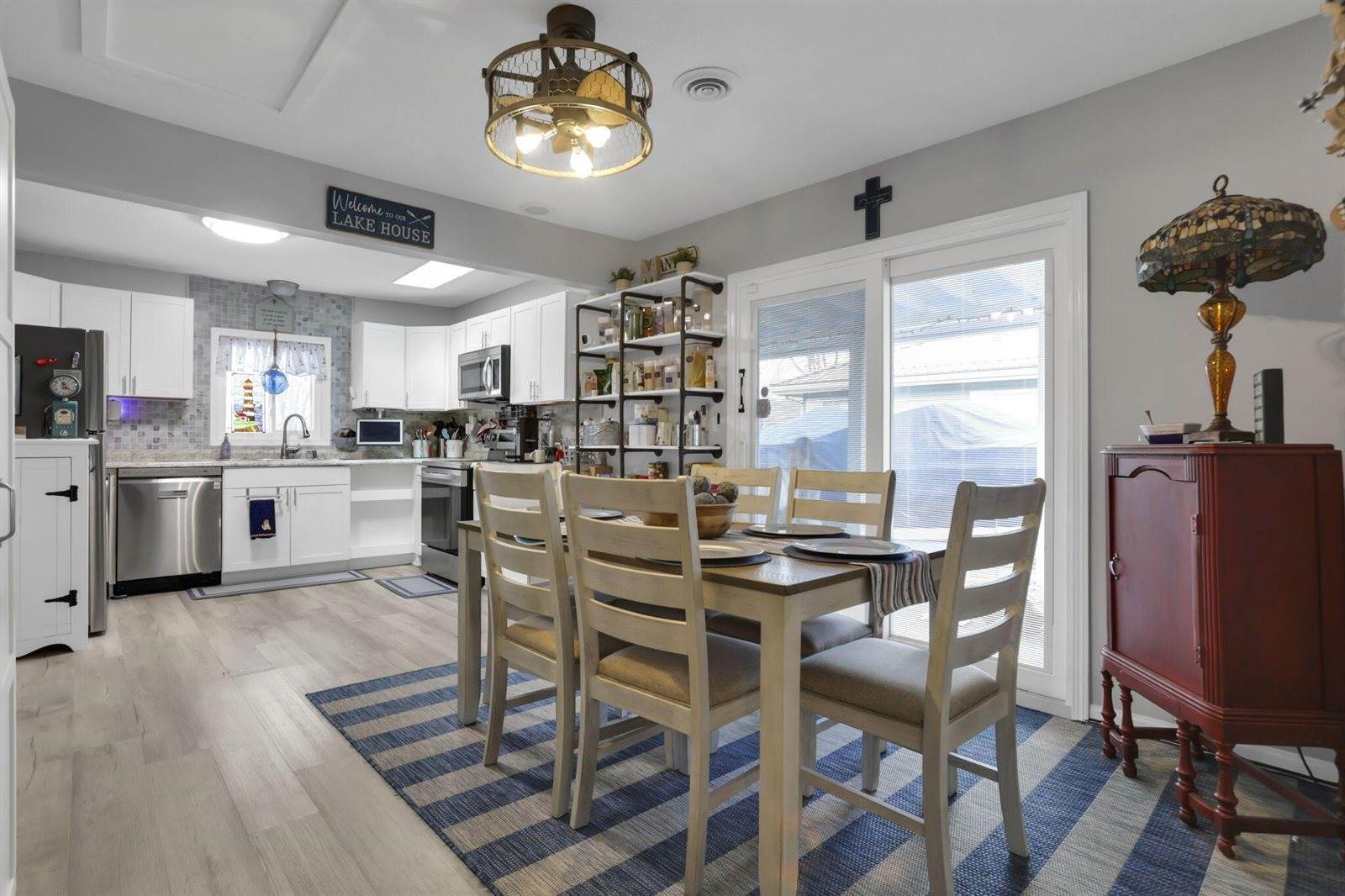 24 Maple Avenue, Thornville, OH 43076