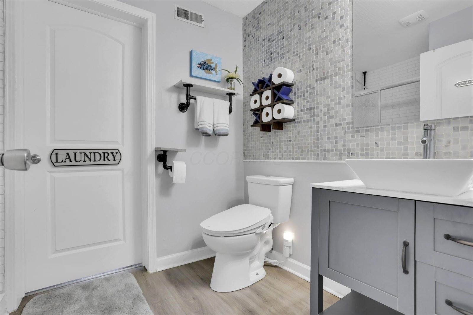 24 Maple Avenue, Thornville, OH 43076