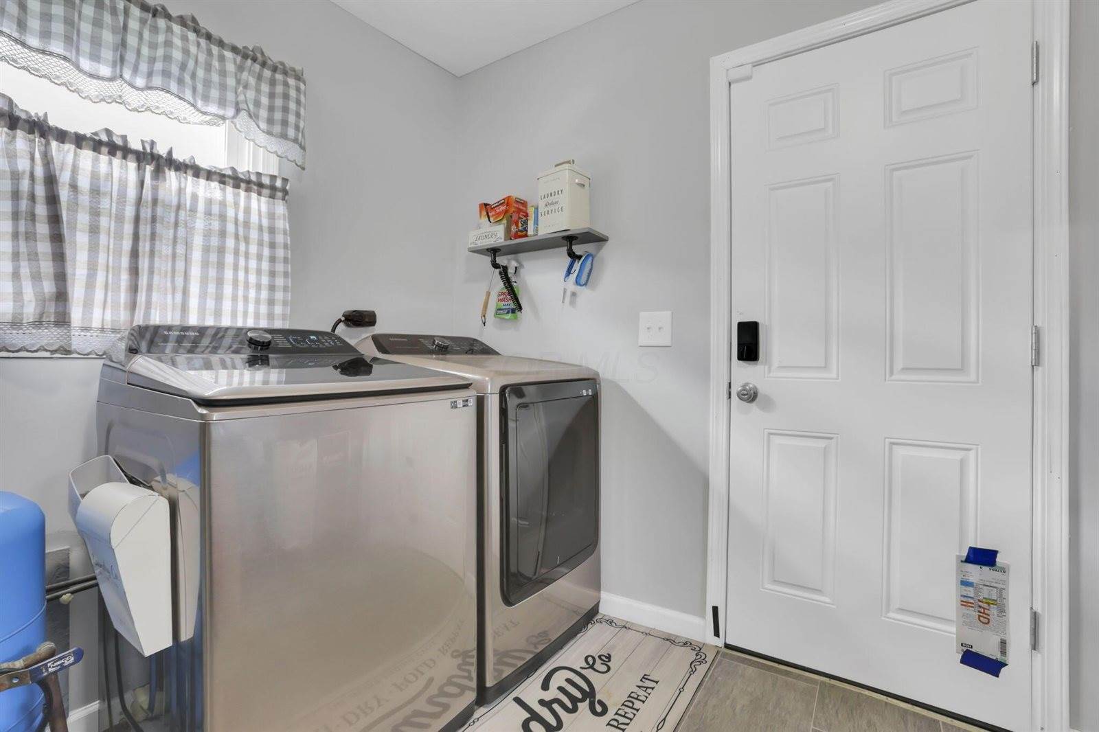 24 Maple Avenue, Thornville, OH 43076