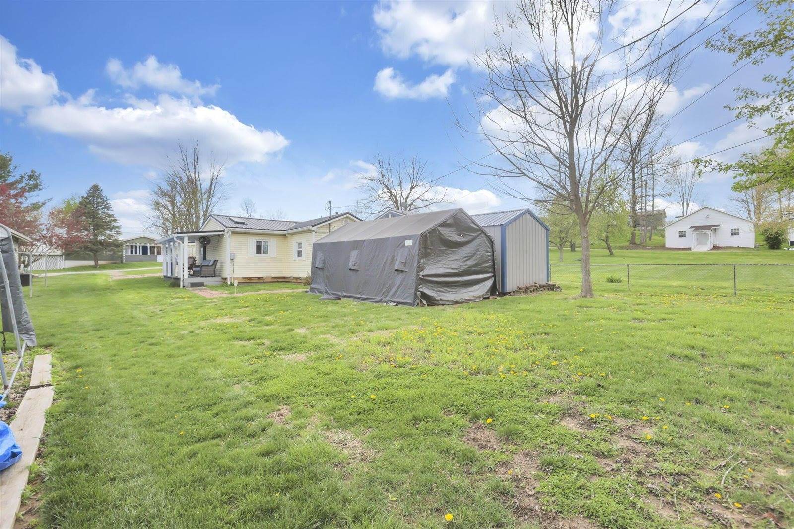 24 Maple Avenue, Thornville, OH 43076