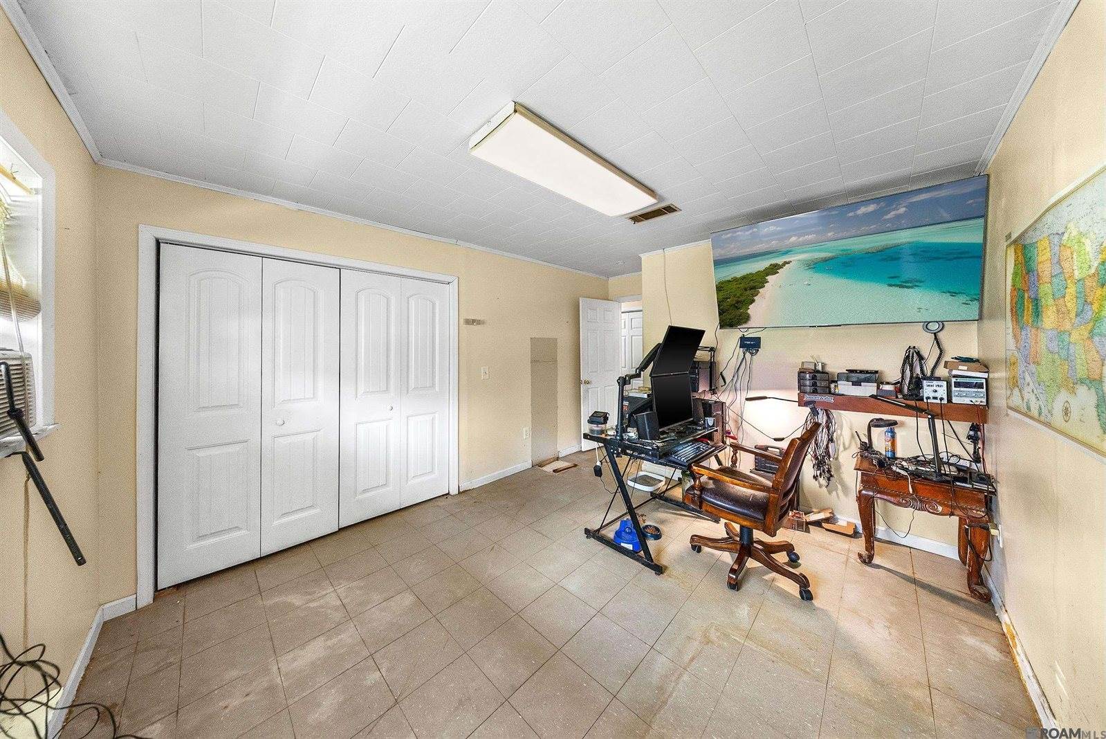 11163 Hwy 22, Saint Amant, LA 70774