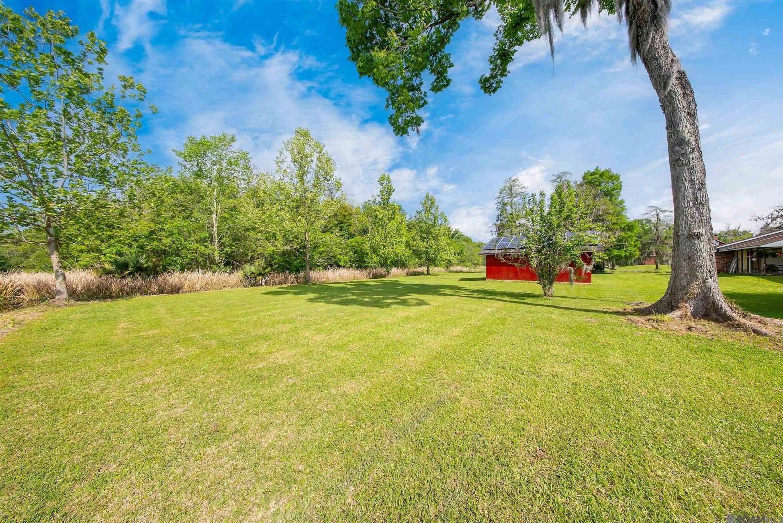 11163 Hwy 22, Saint Amant, LA 70774