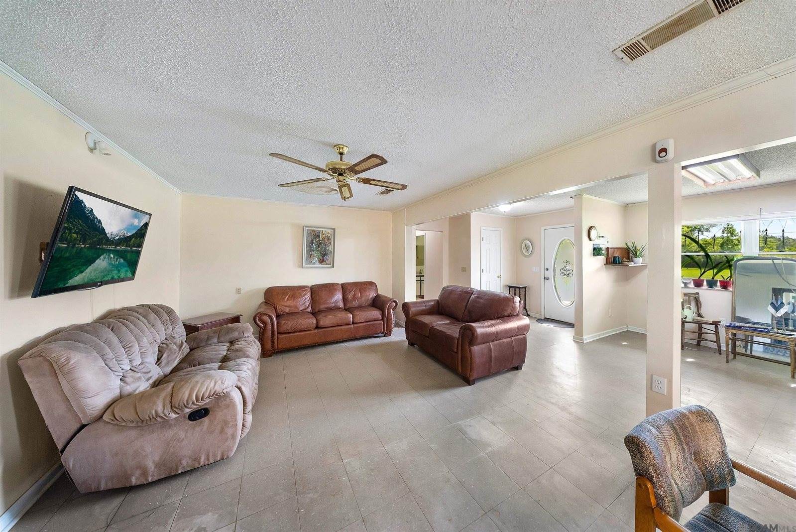 11163 Hwy 22, Saint Amant, LA 70774