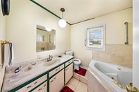 11163 Hwy 22, Saint Amant, LA 70774