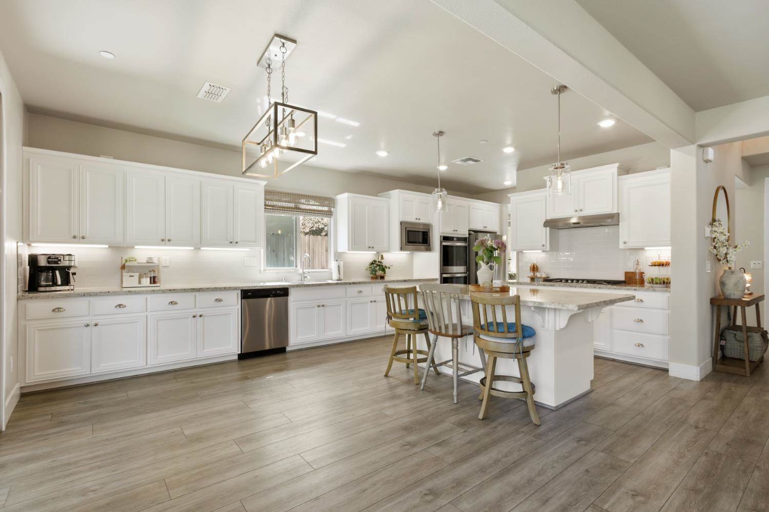 1916 Beale Circle, Lincoln, CA 95648