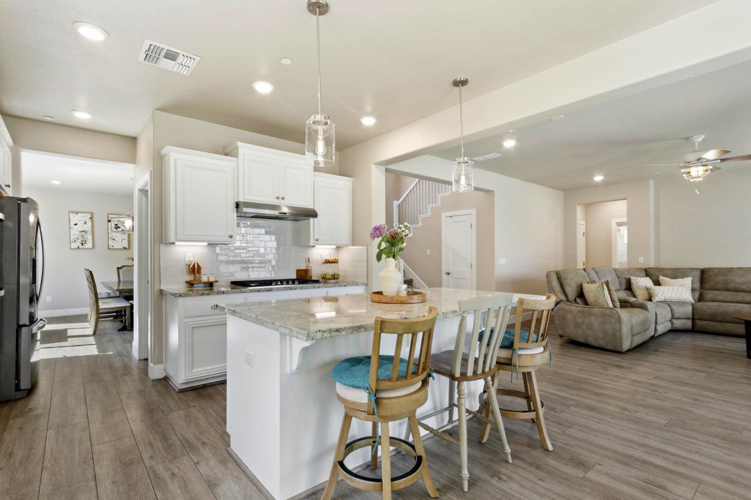 1916 Beale Circle, Lincoln, CA 95648