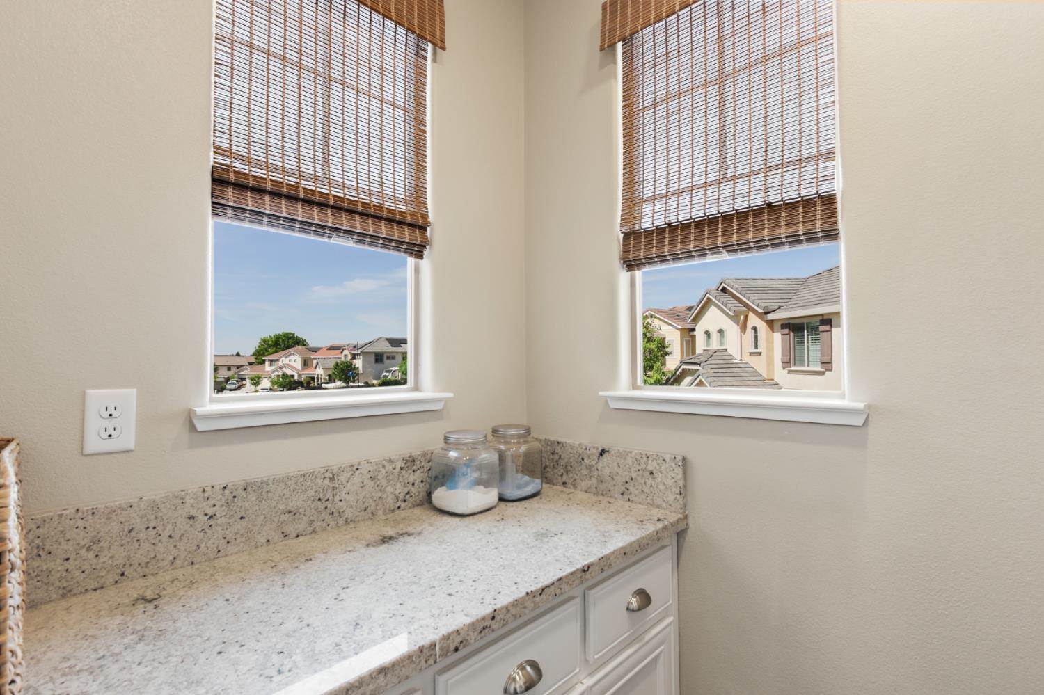 1916 Beale Circle, Lincoln, CA 95648